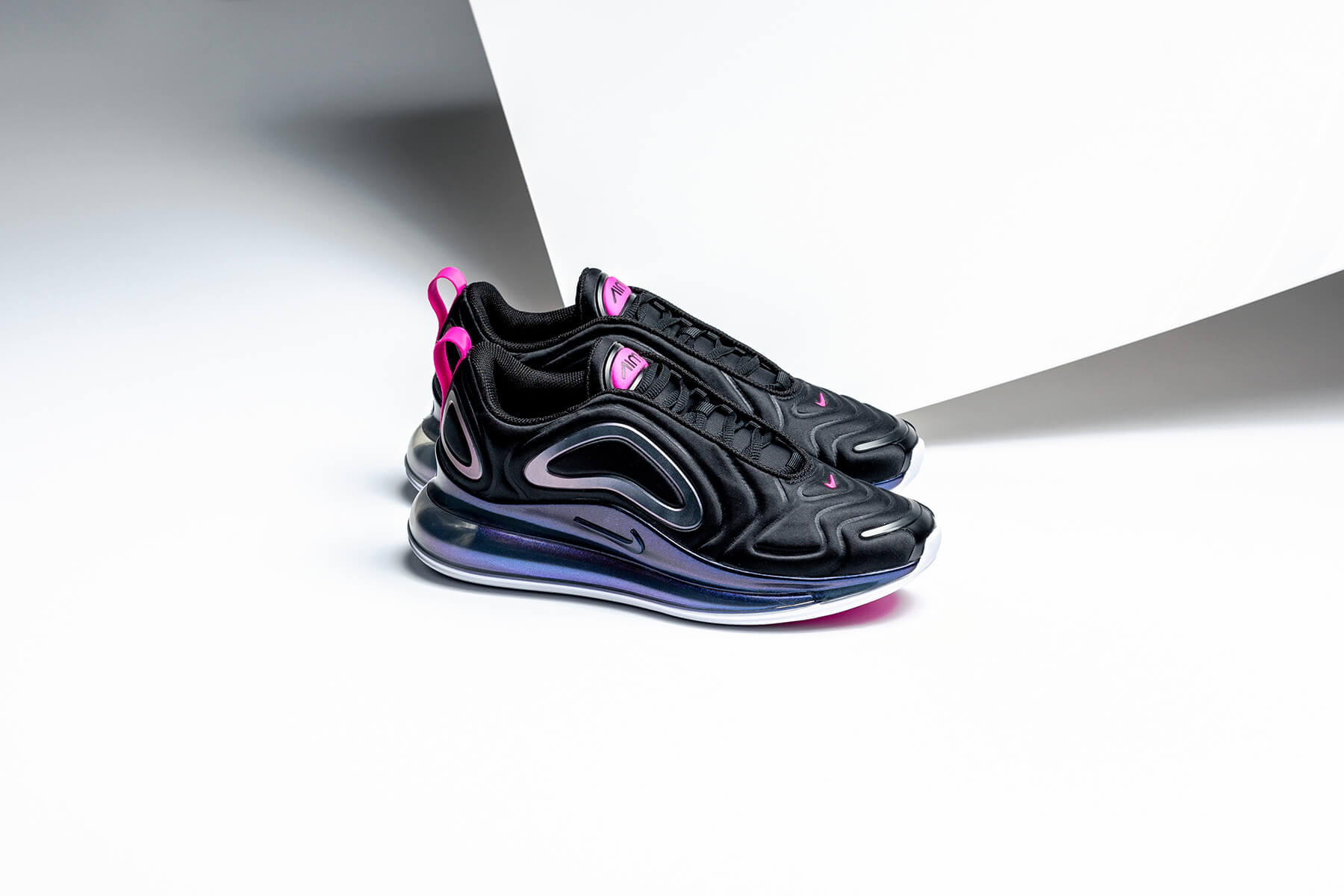 air max 720 black laser