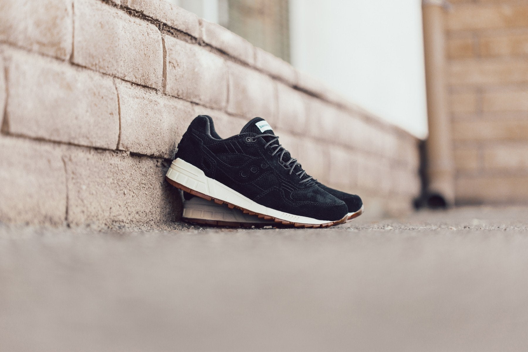 saucony bullet black forest whisper 