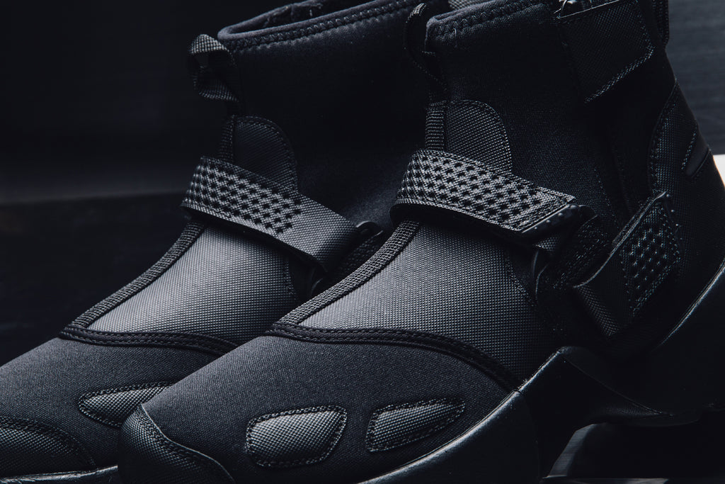 jordan trunner lx high triple black