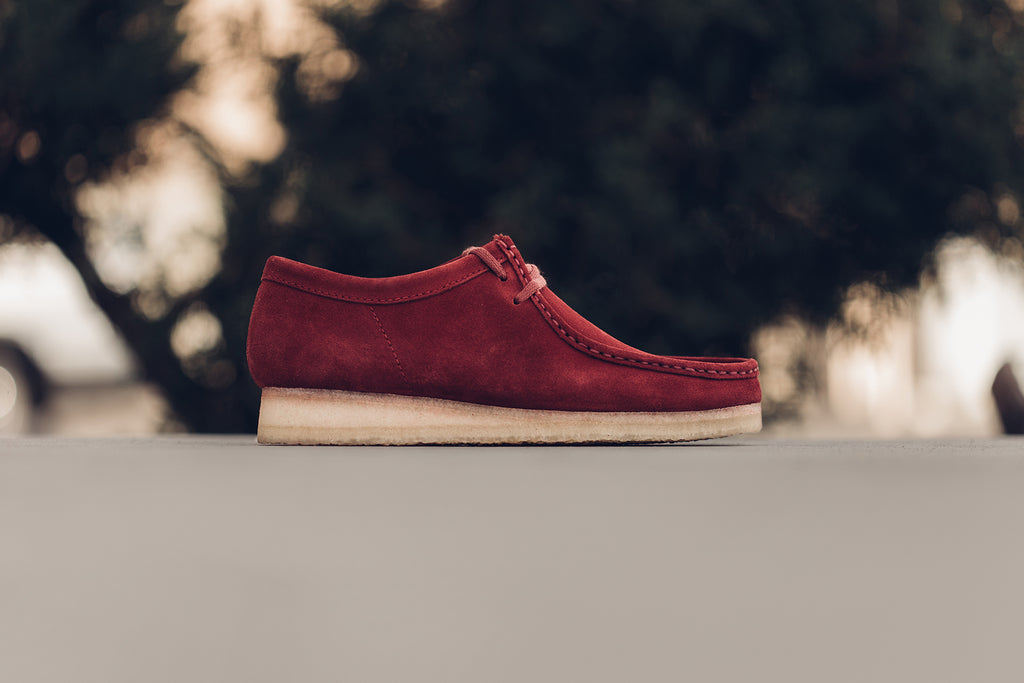 clarks wallabees red suede