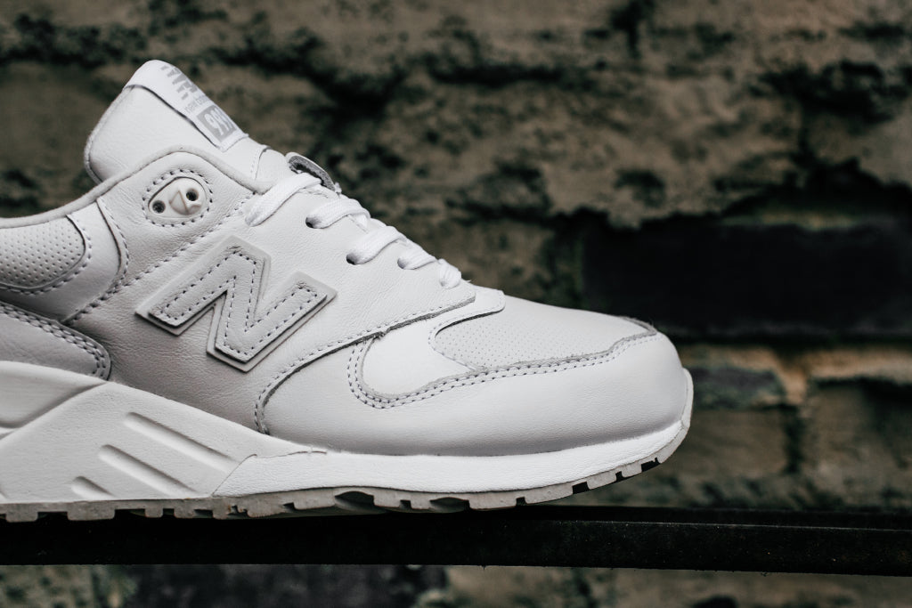 all white new balance 999