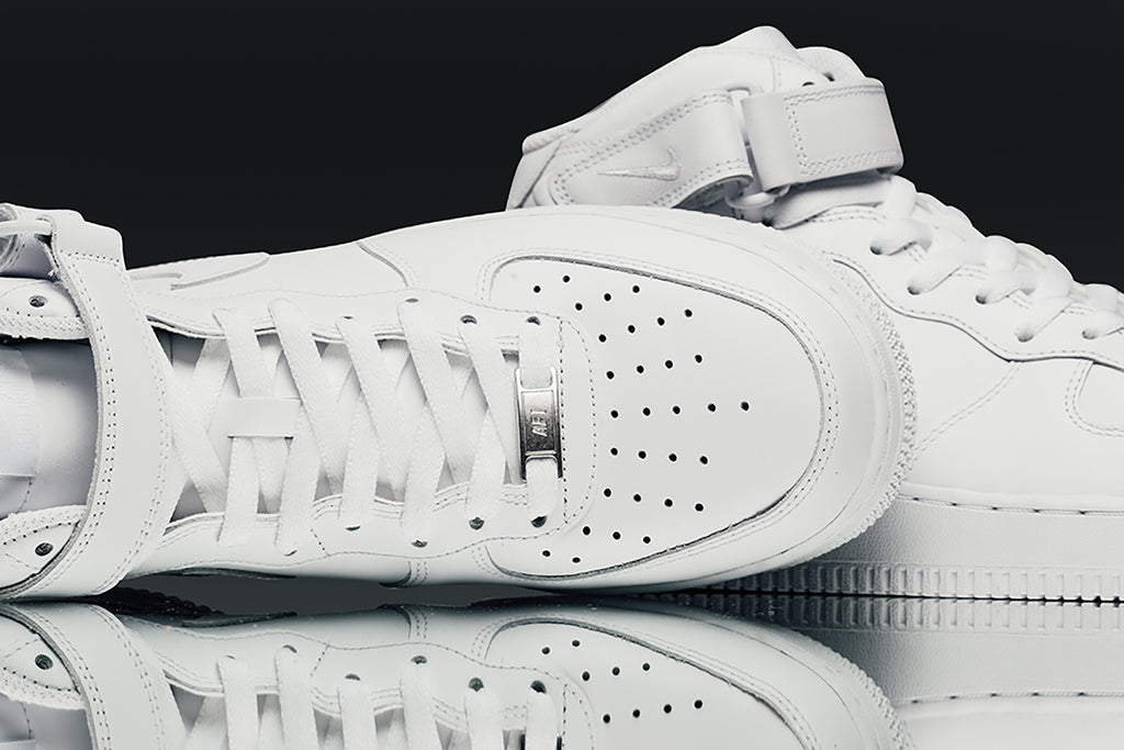 Nike Air Force 1 Mid In White/White 
