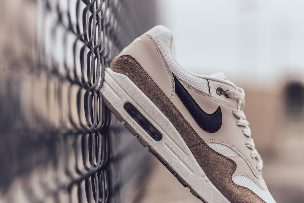 nike air max 1 sand/desert sand/sail/black