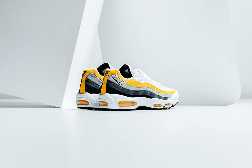 air max 95 amarillo and dark grey