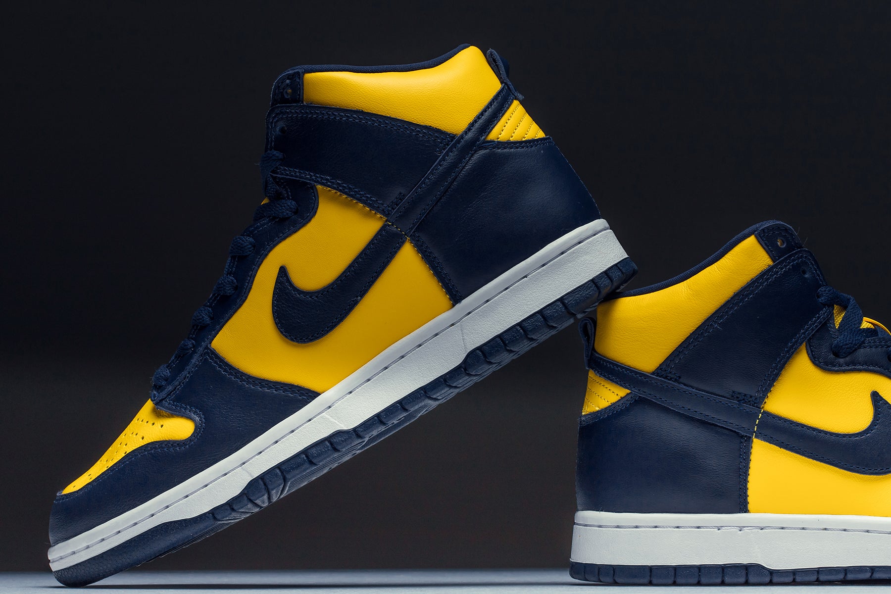 NIKE ダンクHIGH  Maize and Blue