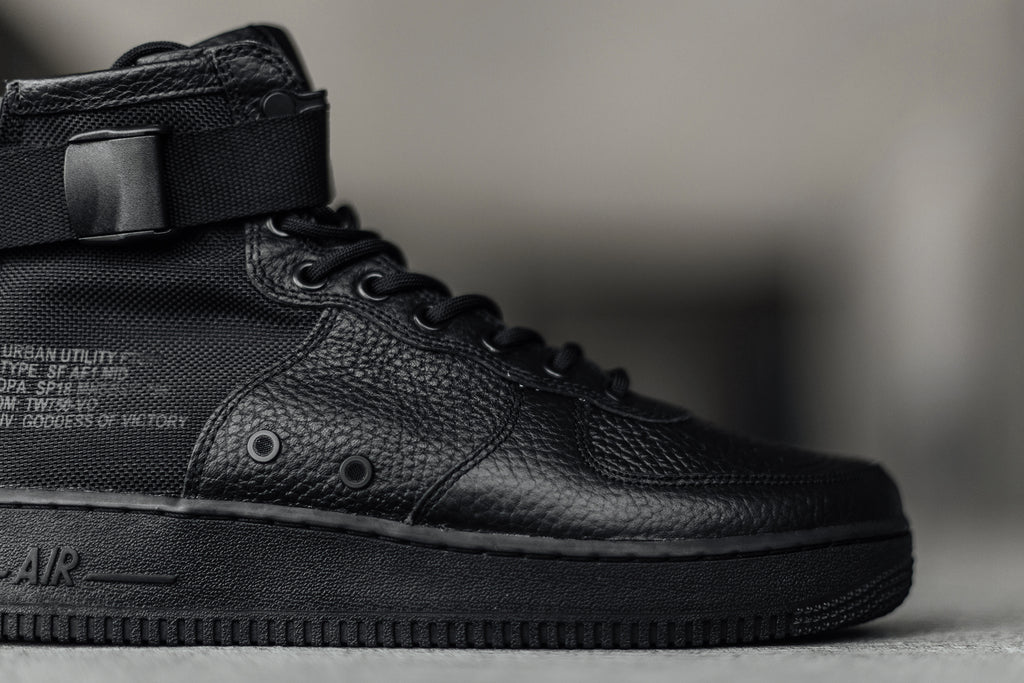 nike sf air force 1 mid all black