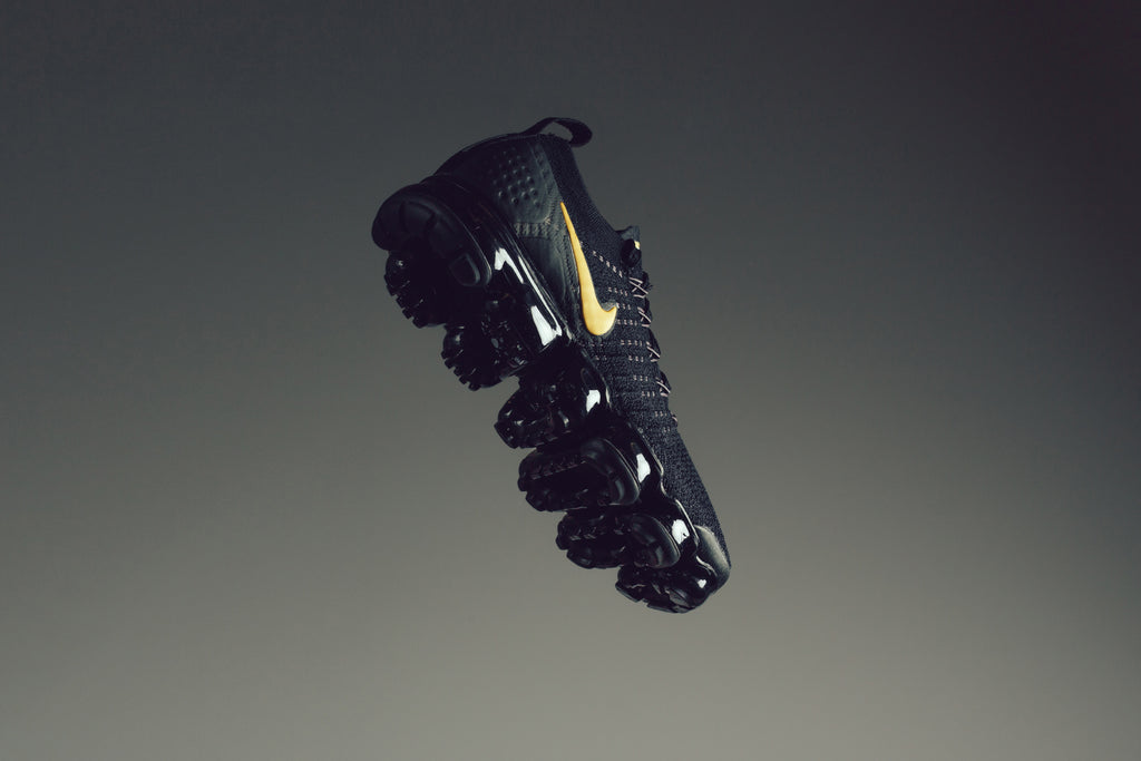 nike vapormax women's black and gold