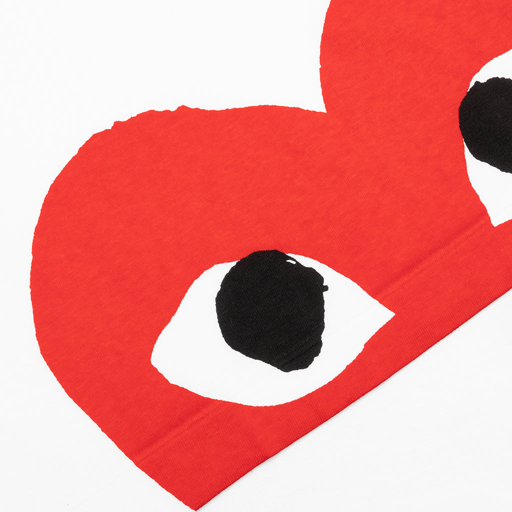 Comme Des Garcons Play Women S Half Heart T Shirt White コムデギャルソン Play ウィメンズ ハーフハートtシャツfeature