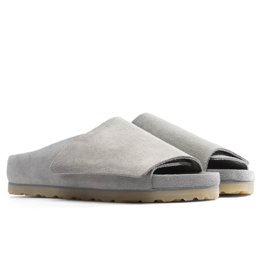 Fear of God x Birkenstock The Los Feliz Suede - Cement – Feature