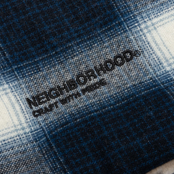 Neighborhood Pendleton .WO Check BOA Muffler - Navy – Feature