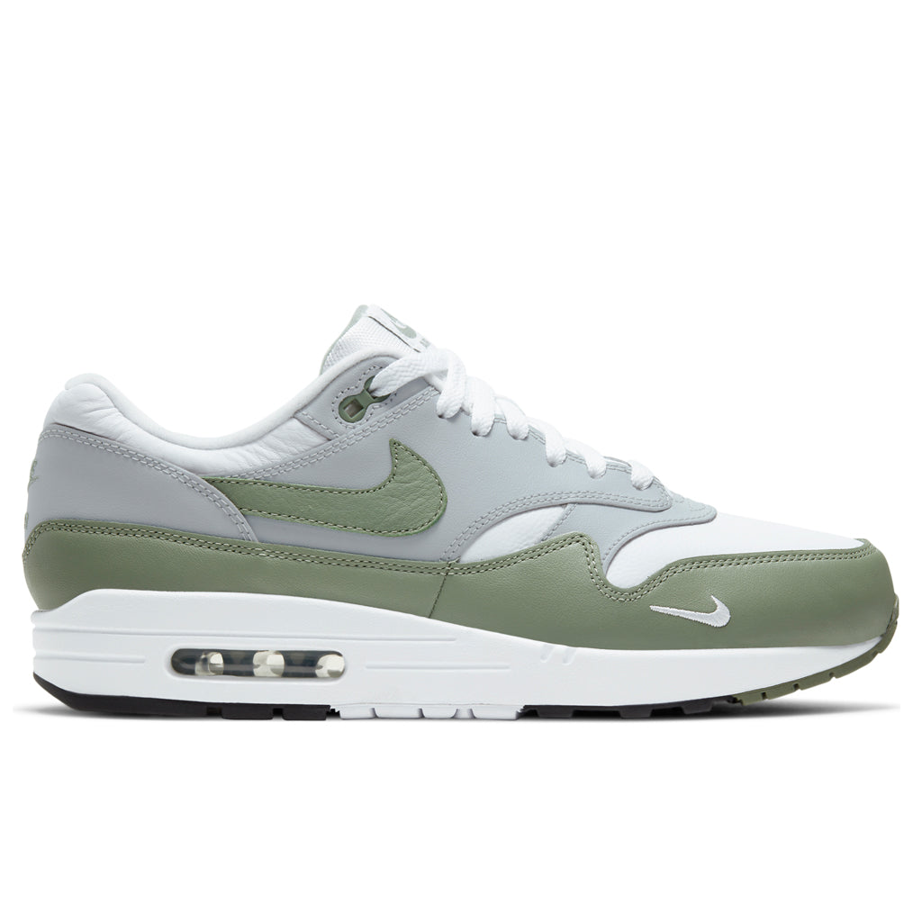 air max 1 premium white