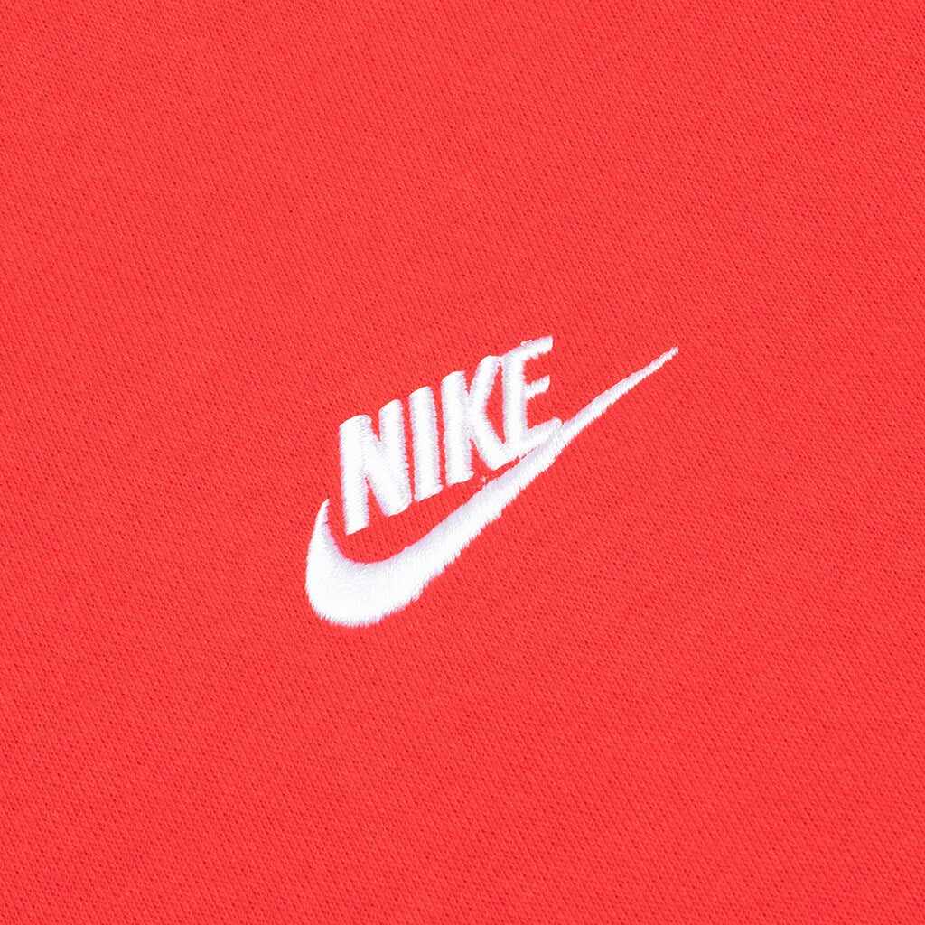 Nike Sportswear Club Fleece Crew - University Red/White – Feature