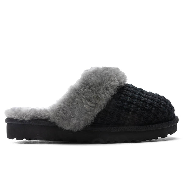 ugg cozy slipper black