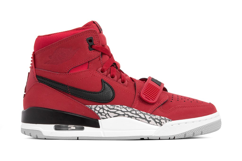 Air Jordan Legacy 312 Varsity Red Black Feature