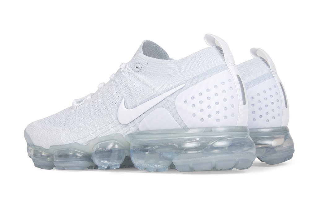 White Nike Air VaporMax Flyknit 2 – Feature