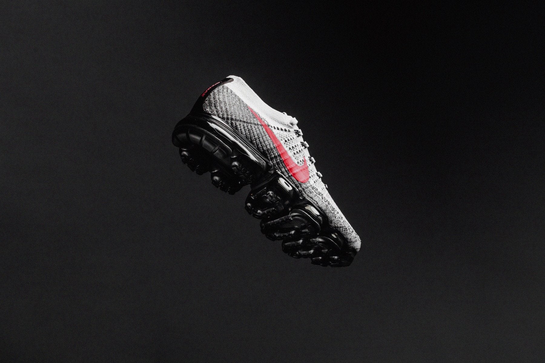 vapormax platinum red black