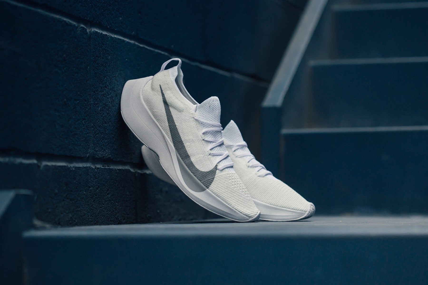 vapor street flyknit white