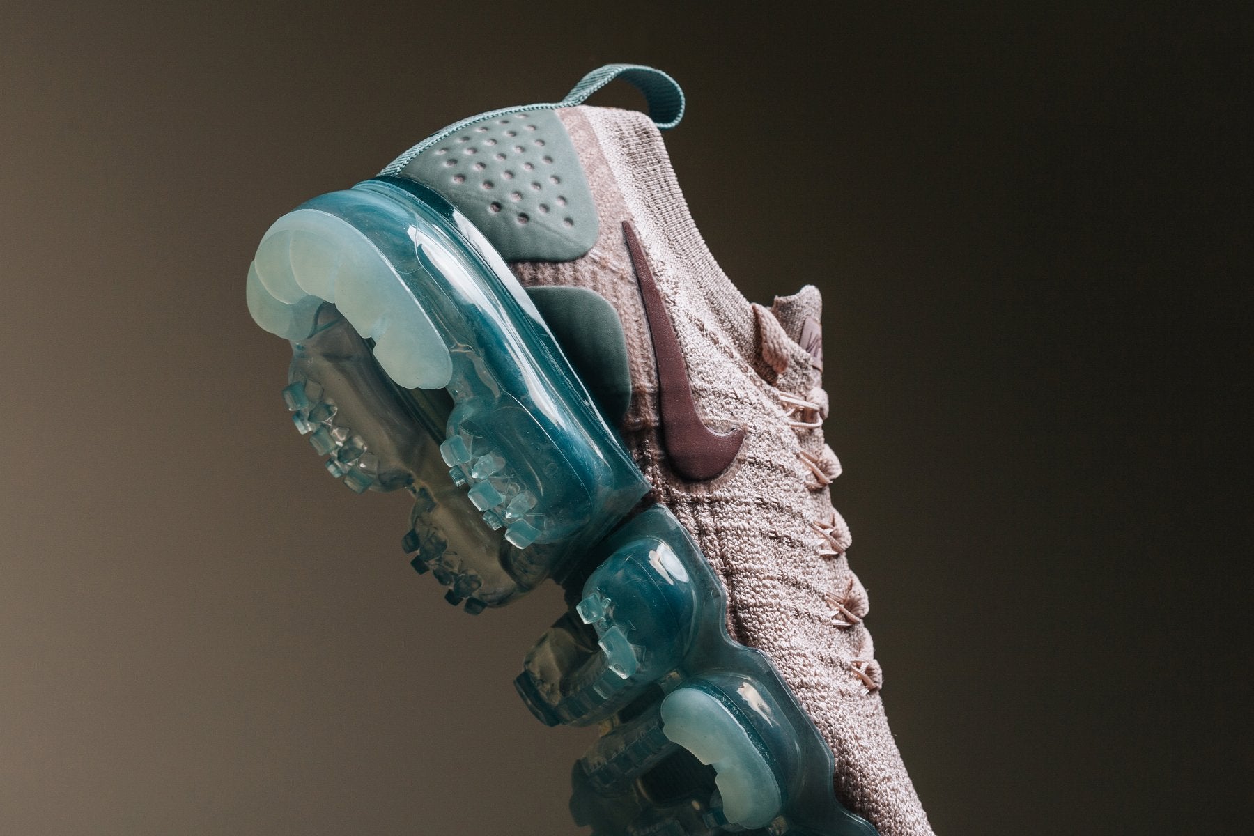 nike air vapormax flyknit 2 particle beige