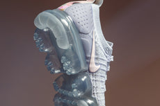 pure platinum particle pink vapormax