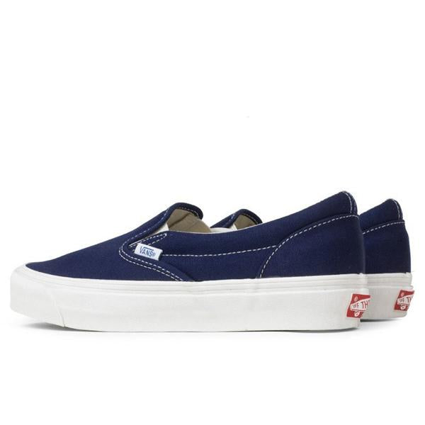 vans slip on peacoat