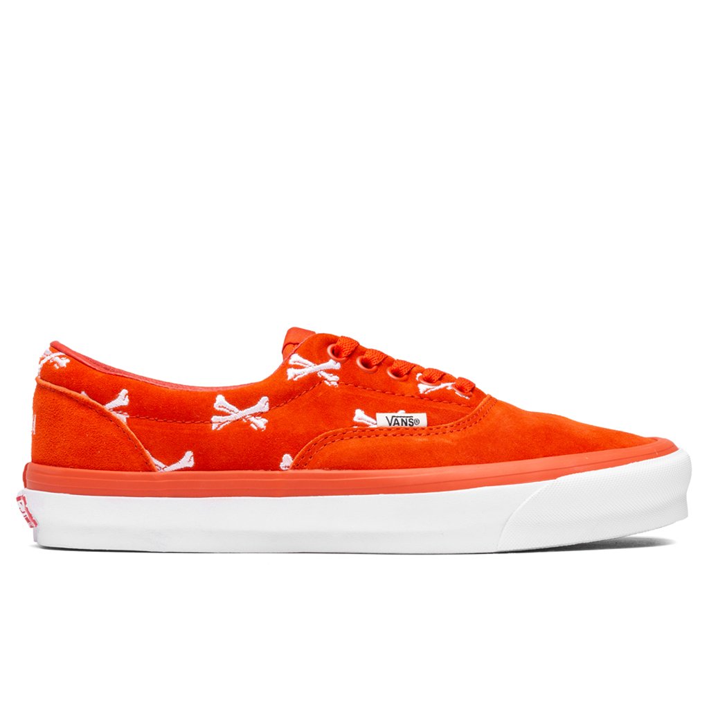 vans era orange