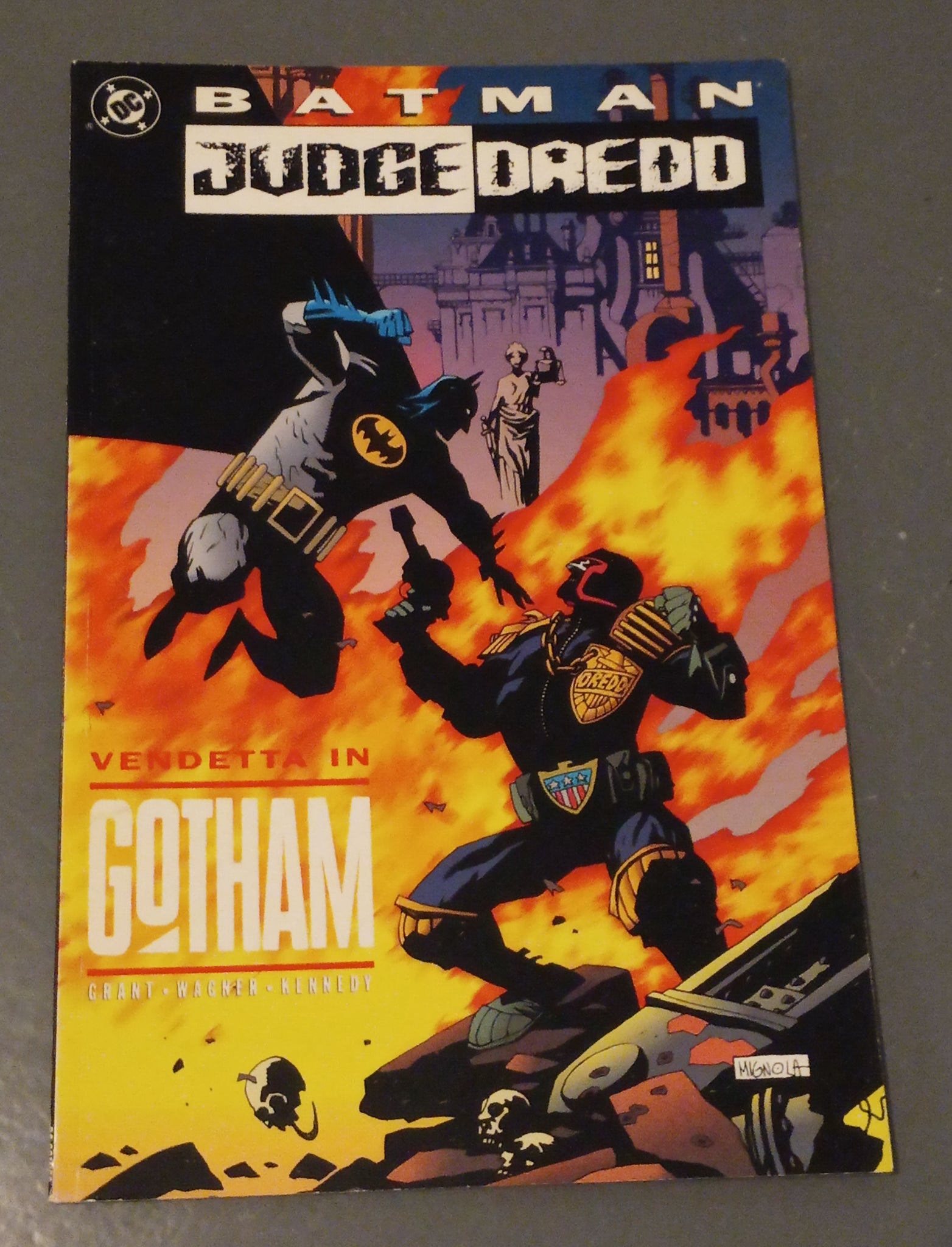 Batman Judge Dredd Vendetta in Gotham VF/NM – Rotterdam Comics