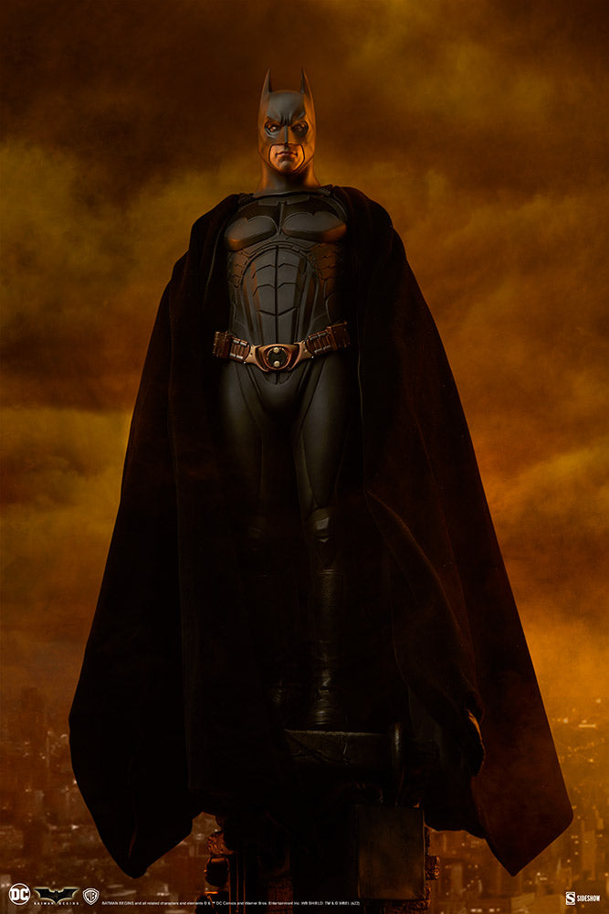 Batman (Batman Begins) DC Comics Premium Format Statue by Sideshow –  Collector's Outpost