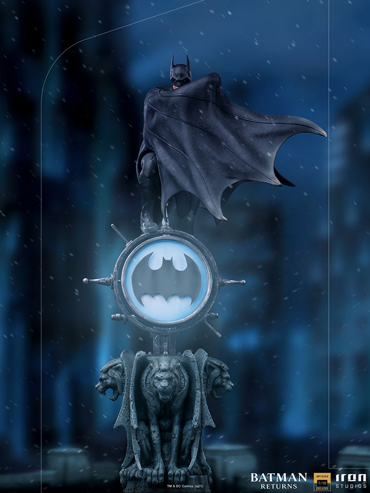 Batman (Batman Returns) DC Comics 1:10 Deluxe Art Scale Statue by Iron –  Collector's Outpost