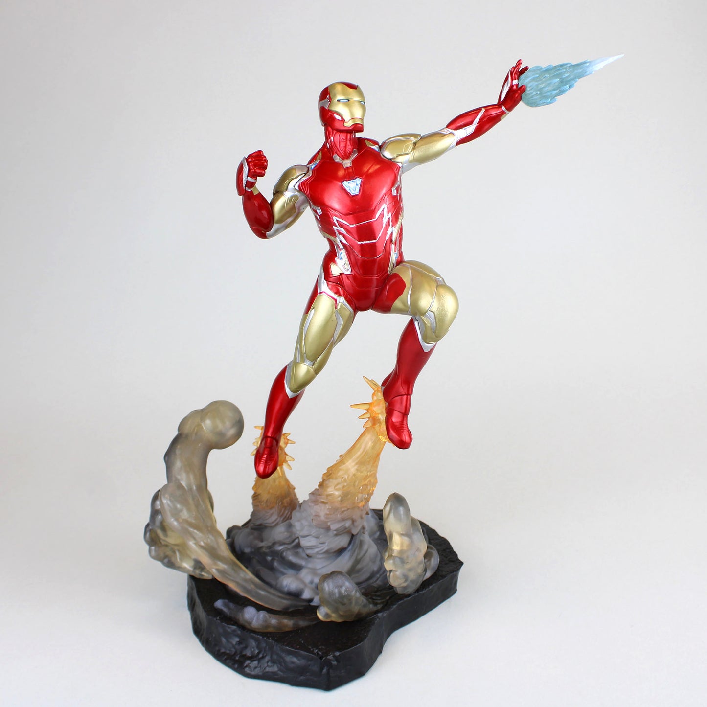 IRON MAN MK50 STATUETTE AVENGERS INFINITY WAR MARVEL PREMIER DIAMOND SELECT  30 CM - Kingdom Figurine