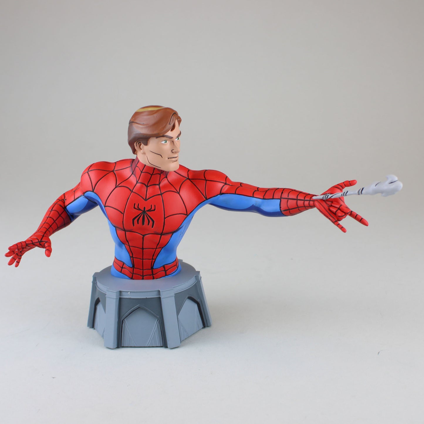 Marvel Spider-Man, figurine articulée Spider-Man super lance-toile Deluxe  de 33 cm Thwip Blast