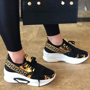 round toe casual sneakers