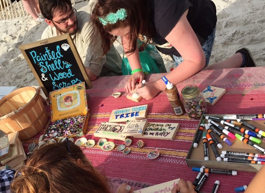 Crafts at Hangout Music Festival