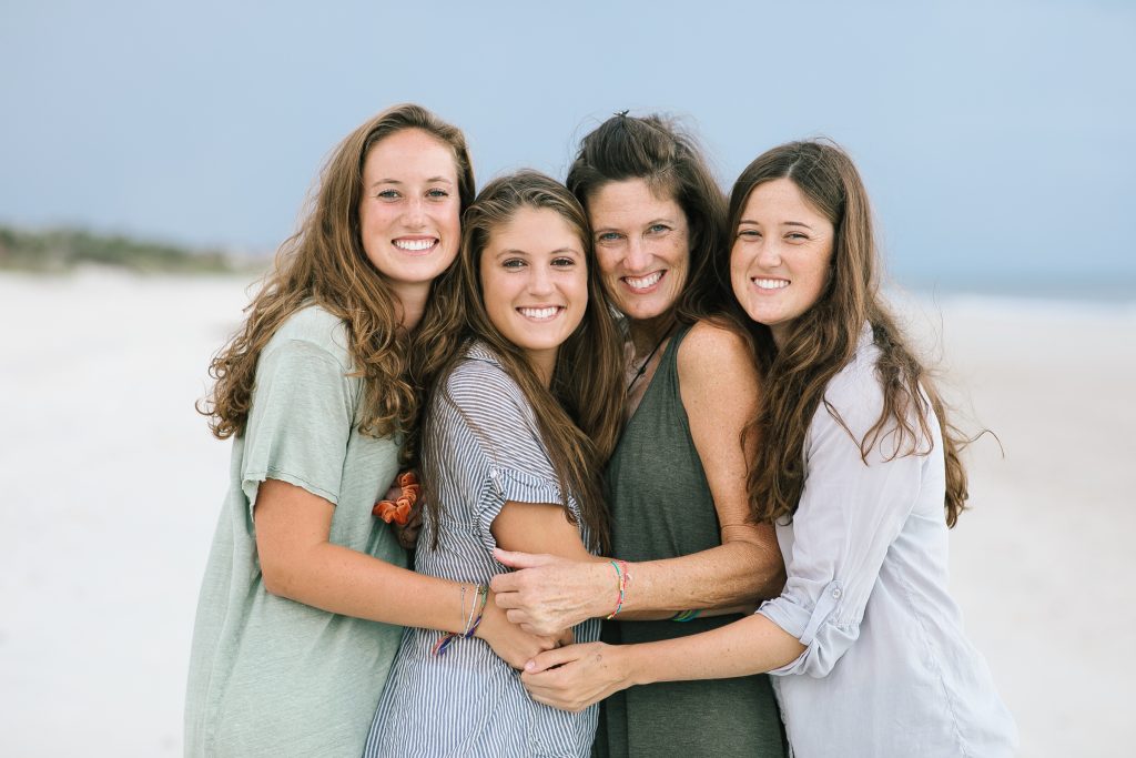 Patti, the Natural Life Founder & CEO with her three daughters, Halle, Gracie and Madison