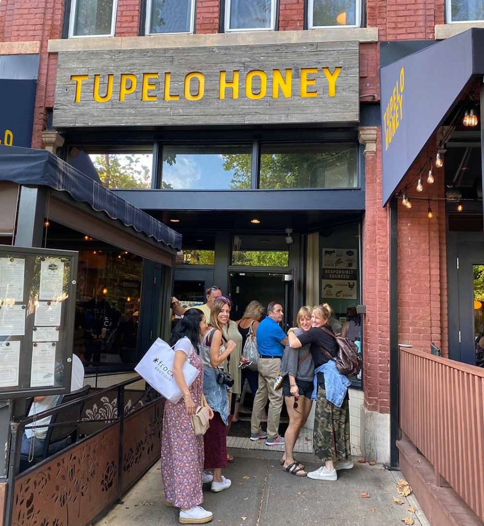 artist retreat girls outside of tupelo honey