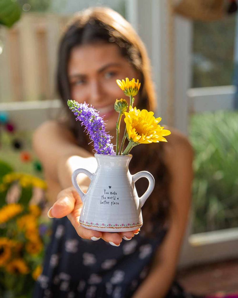 Vase that says You Make The World A Better Place