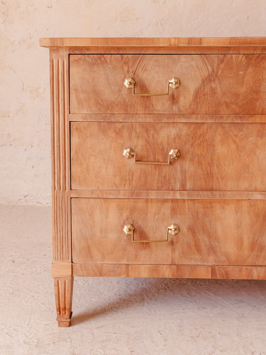 Chest of drawers Directoire late XVIII walnut