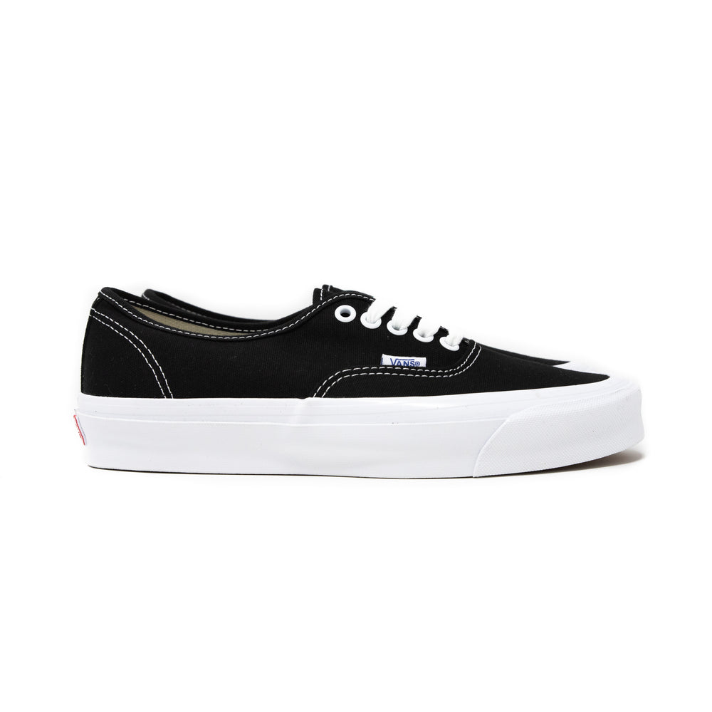 vans vault black and white