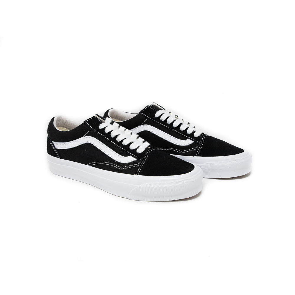 vans vault black and white