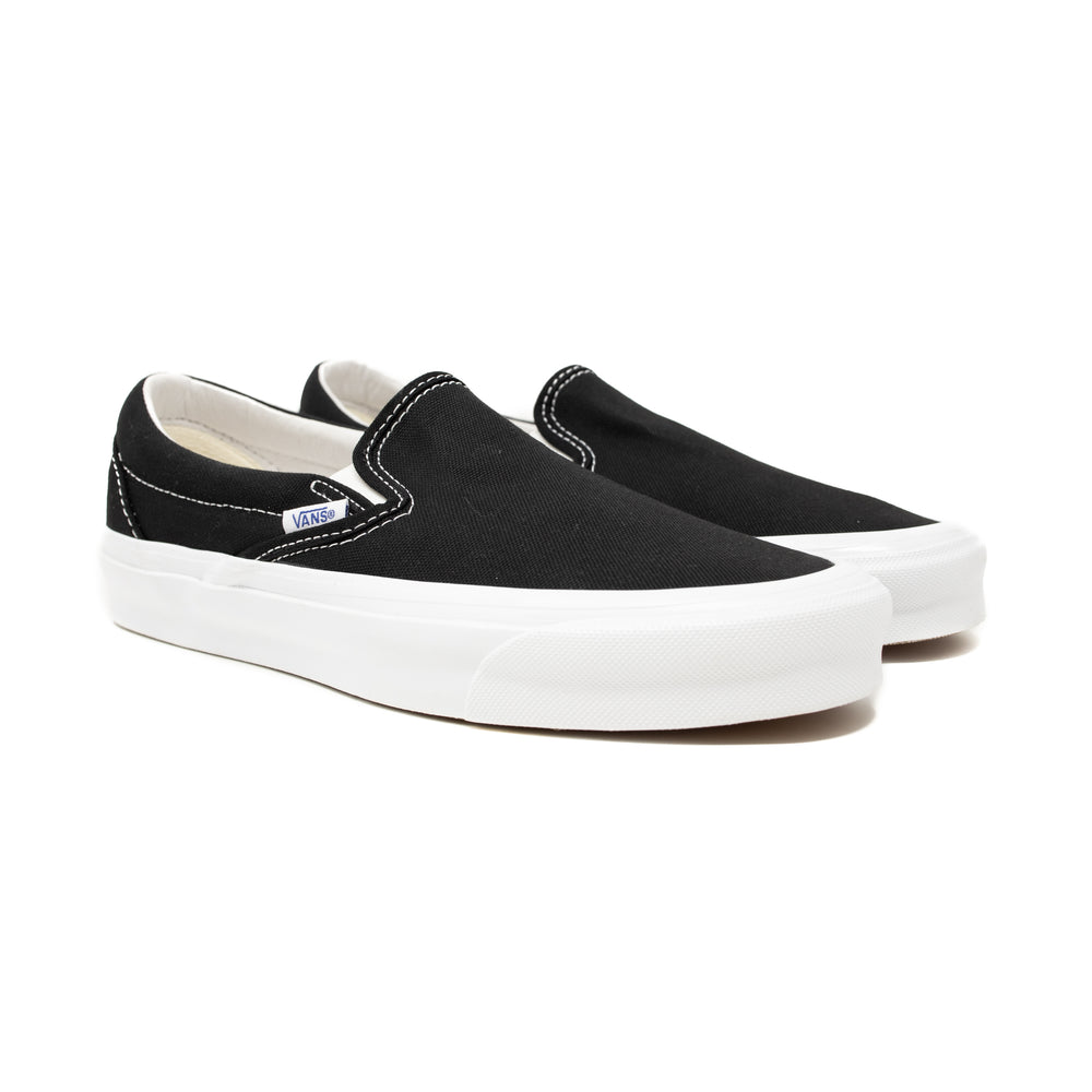 vans vault black slip on