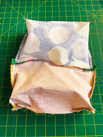 Sewn zipper pouch with boxed corners