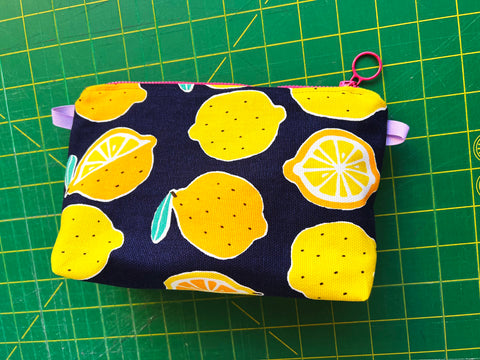 Finished zipper pouch