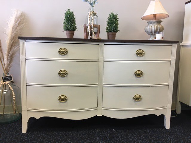 Bone White and Champagne Pearl Effects Dresser  Painted furniture colors,  Metallic painted furniture, Furniture makeover