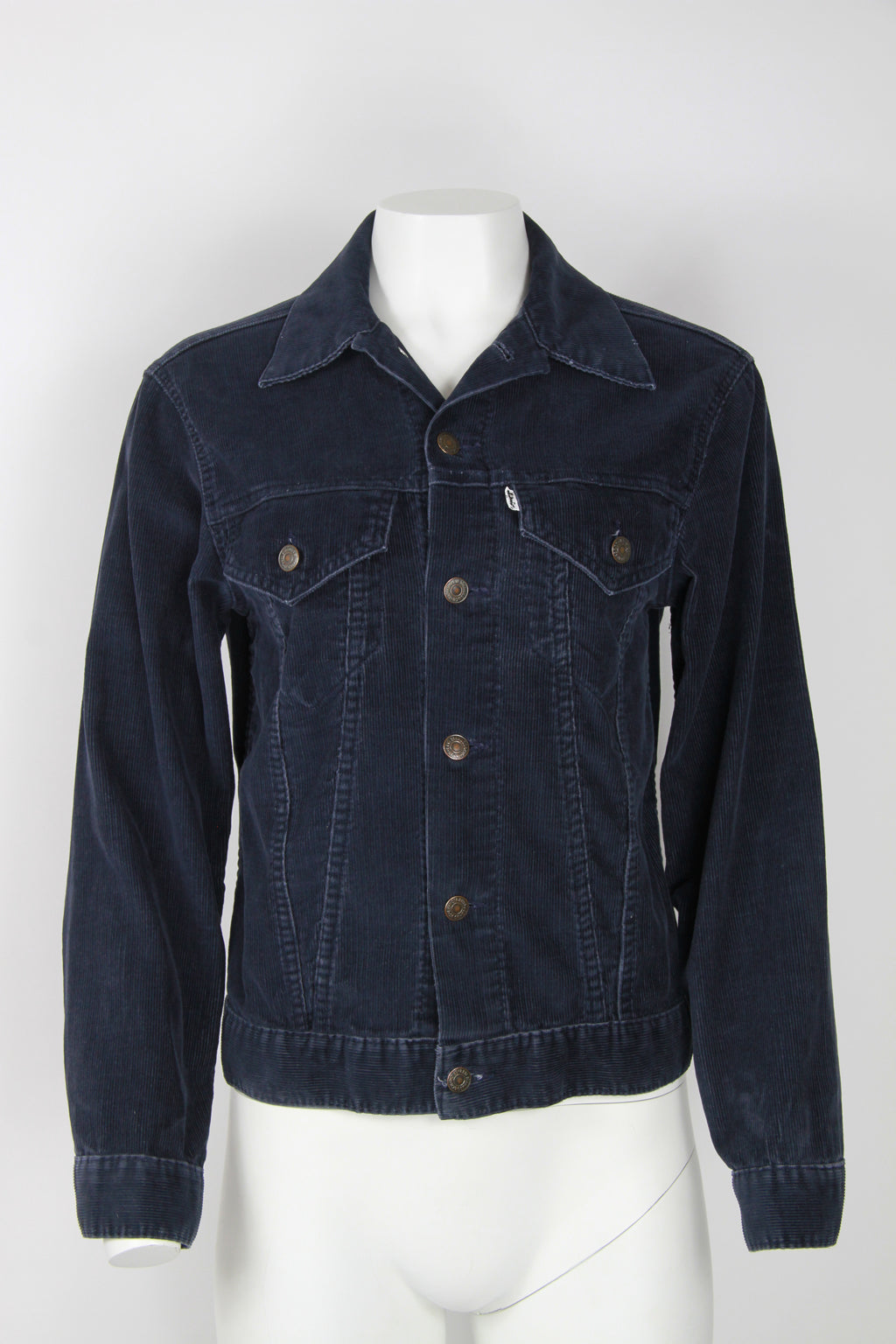 Vintage White Tab 70's Levi's type III corduroy jacket - S — Pop Boutique  Online