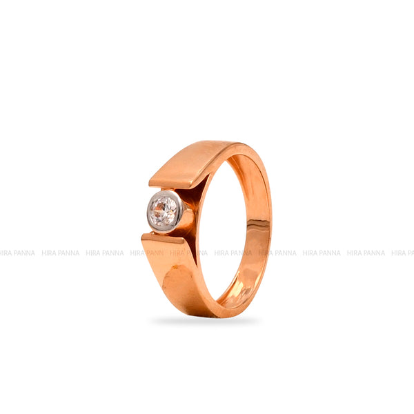 Hira Panna 22k Gold Ladies Ring For Party & Wedding Wear - Hira Panna  Jewellers