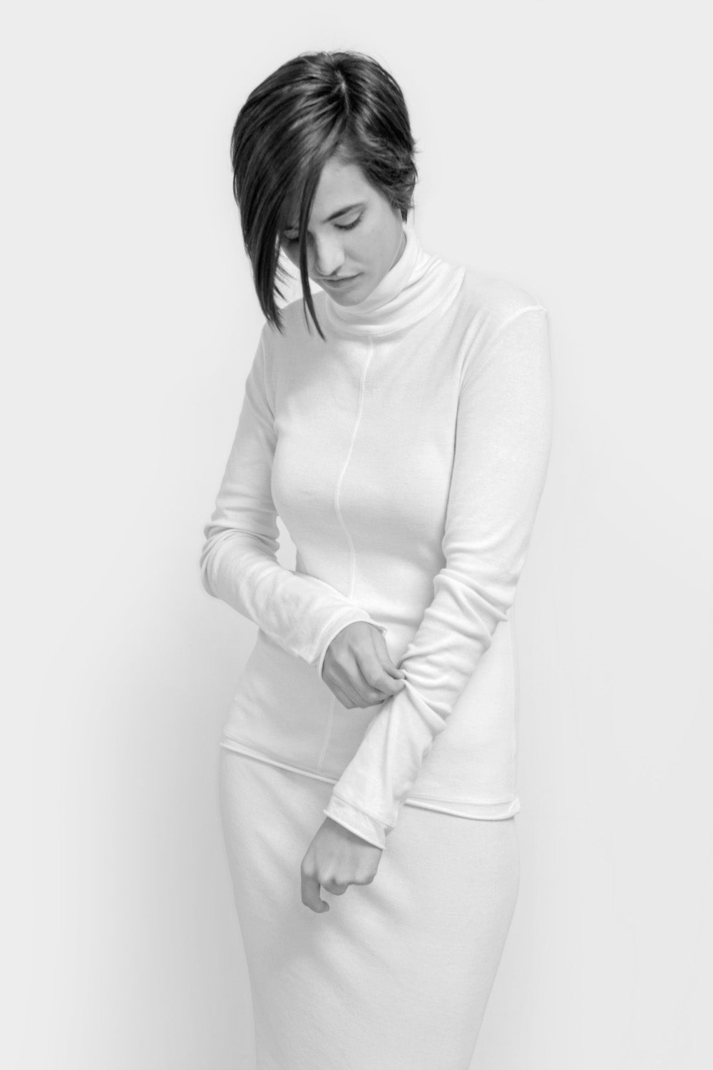 alabama chanin the rib turtleneck with long sleeves in natural on model