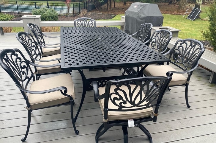 Lynnwood Aluminum Patio Dining with Extension Outdoor Table