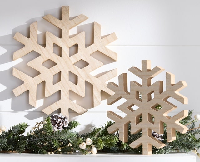 Melrose Wooden Snowflake Winter Home Decor