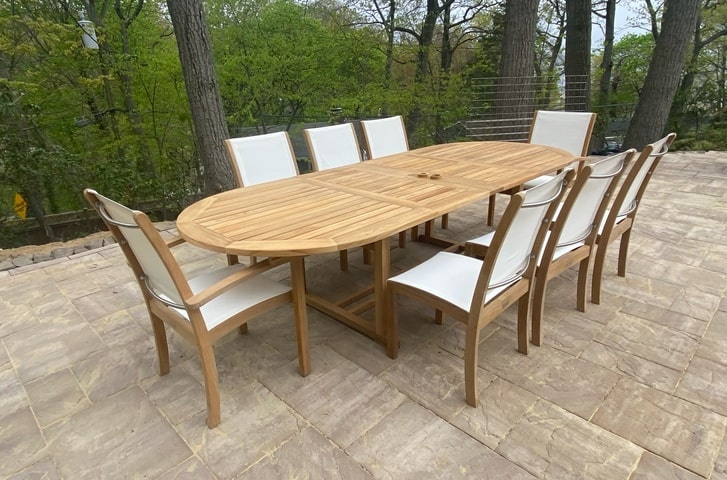 Three Birds Casual Chelsea Oval Extension Table with White Riviera Sling Chairs