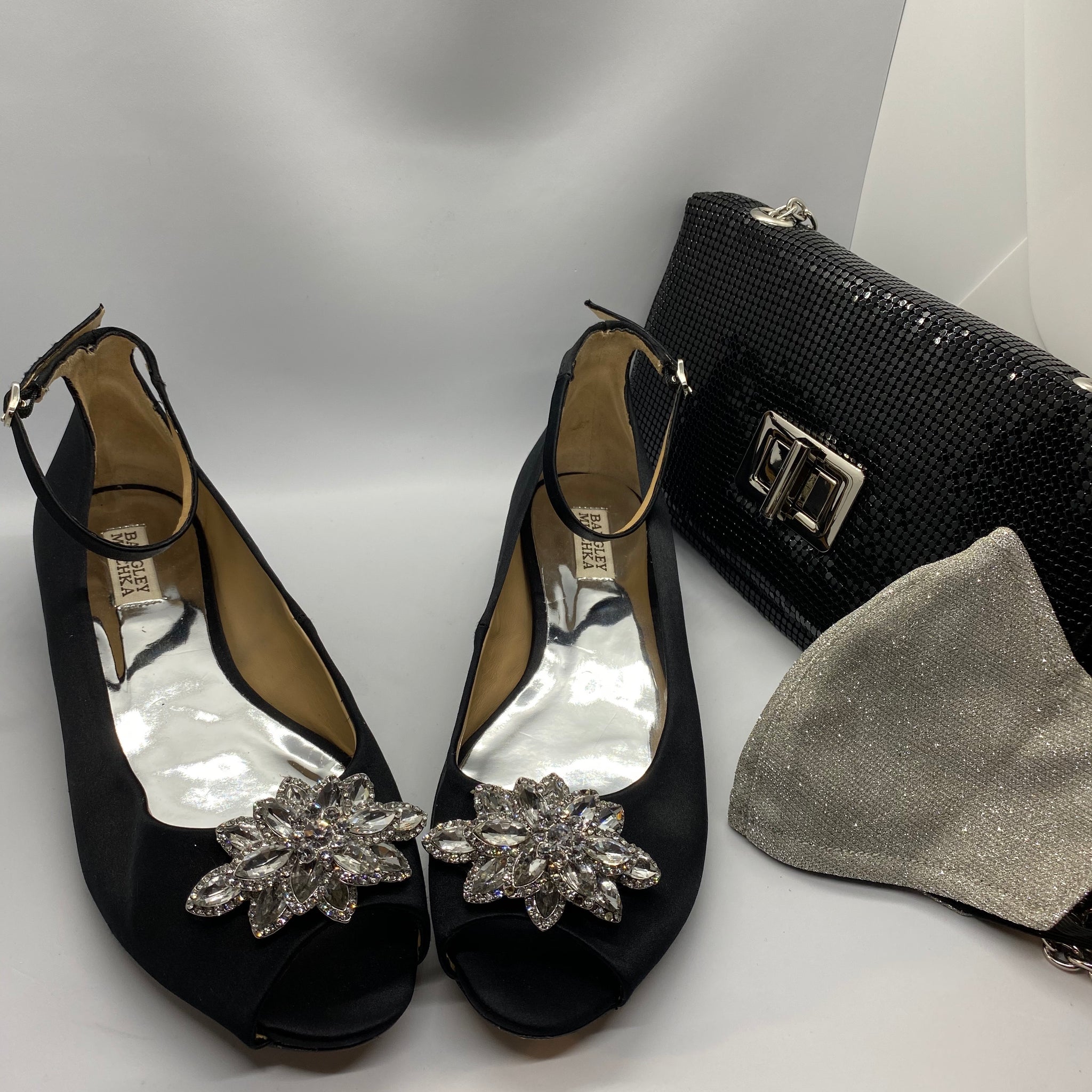 Badgley Mischka Kaidence Flats – Queens 