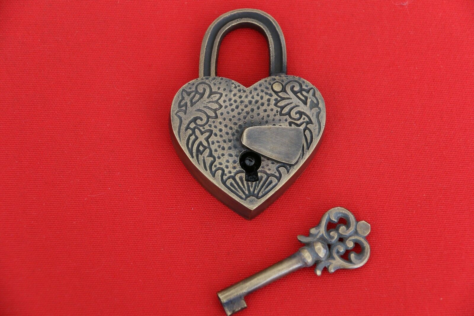 New BRASS Ornate Heart Shaped Padlock + Decorative Key - Furniture Acc ...